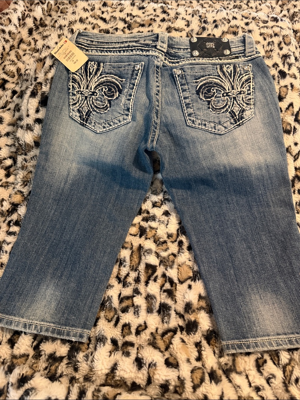 Miss Me Light Blue Embroidered Back Pocket Cropped Jeans